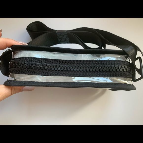 SOLD ! Clear purse - Picture 3 of 4